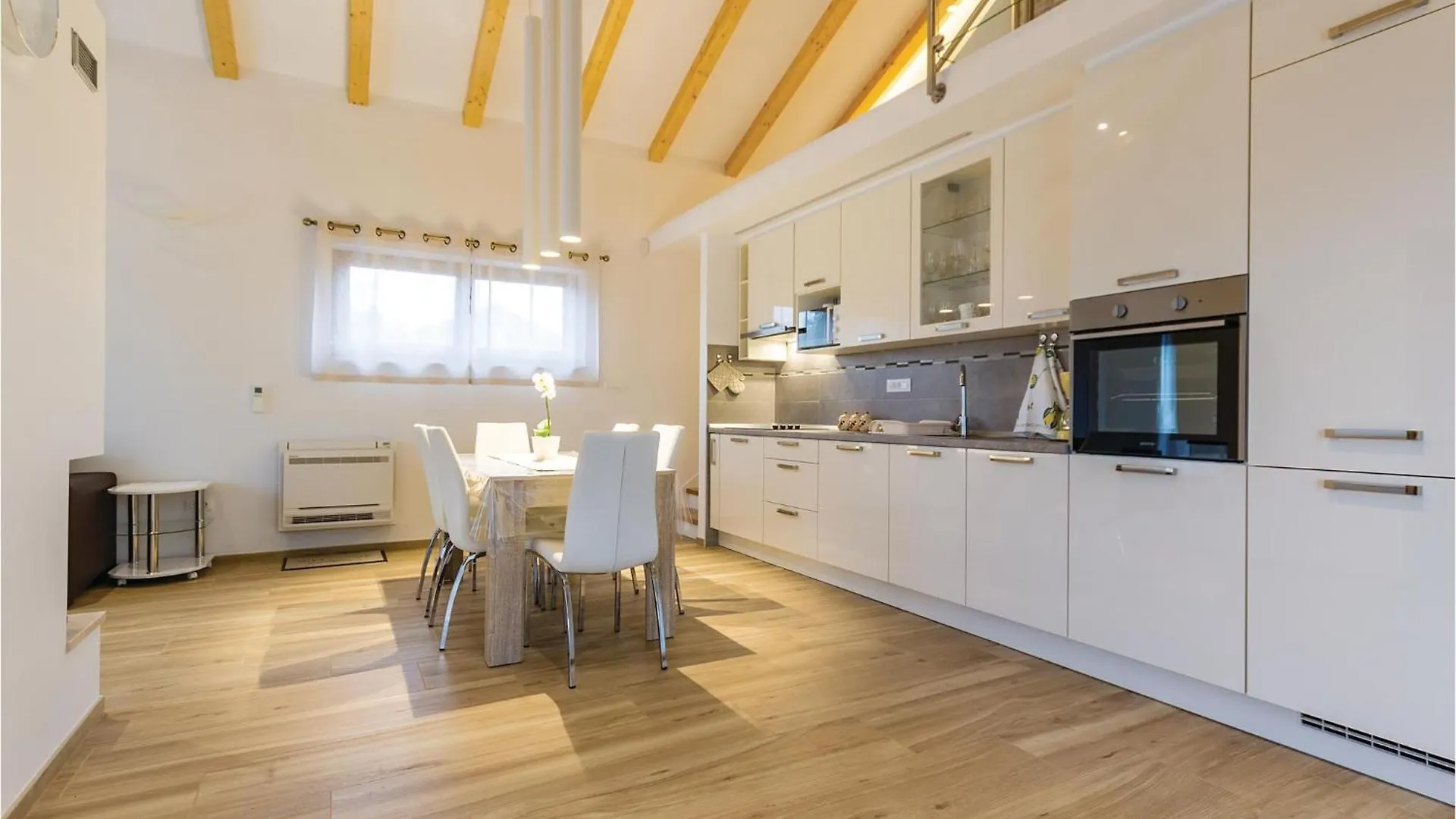 Holiday home Stunning Home In Sisan With Outdoor Swimming Pool