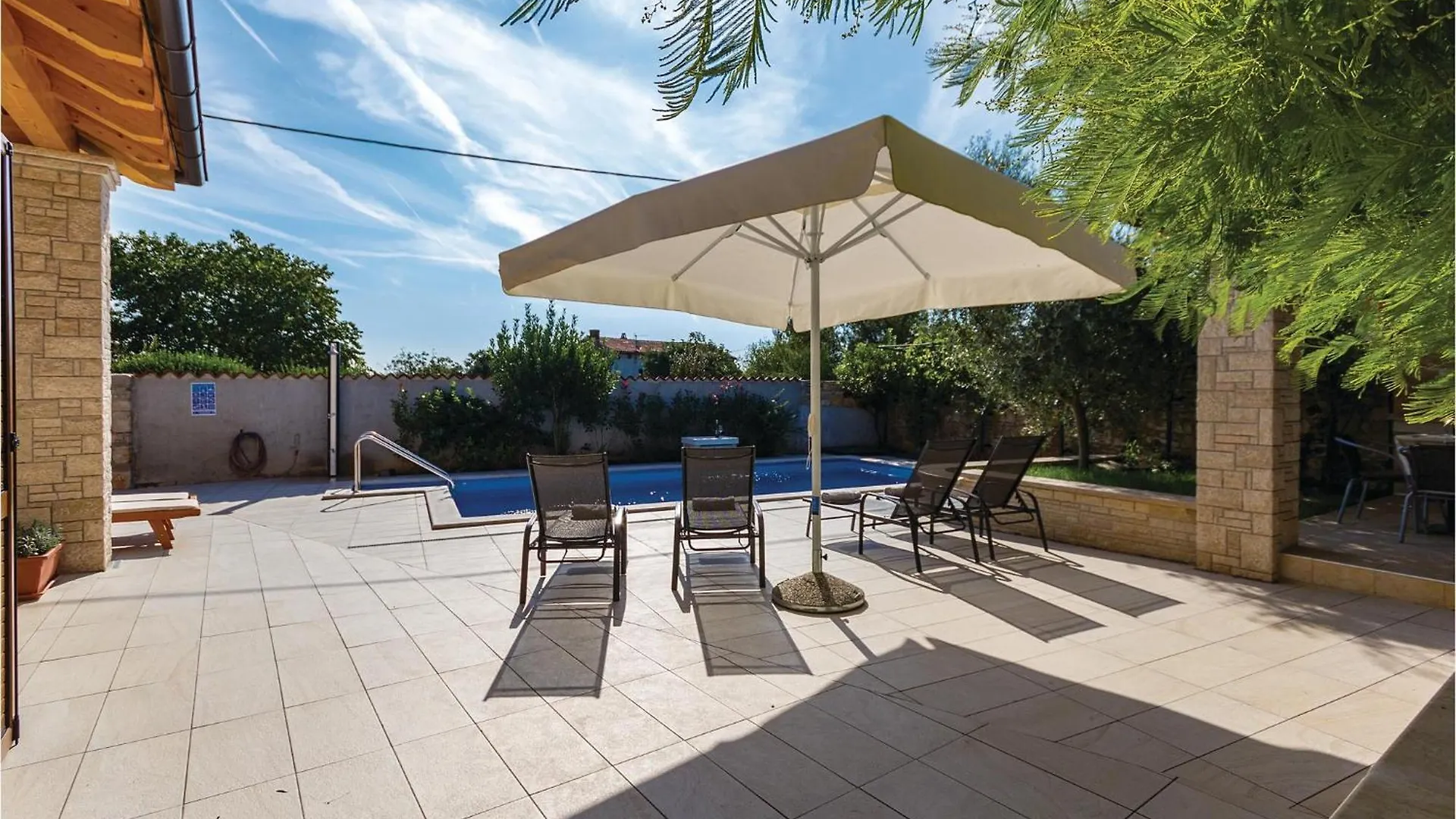 Stunning Home In Sisan With Outdoor Swimming Pool 0*,